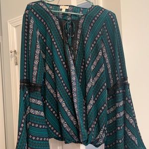 Charming Charlie’s Blouse Long Sleeve